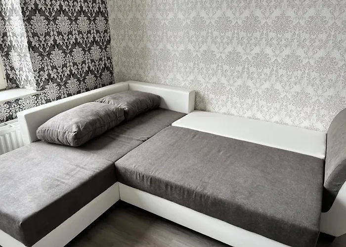 Proche De Lieux Touristiques A *